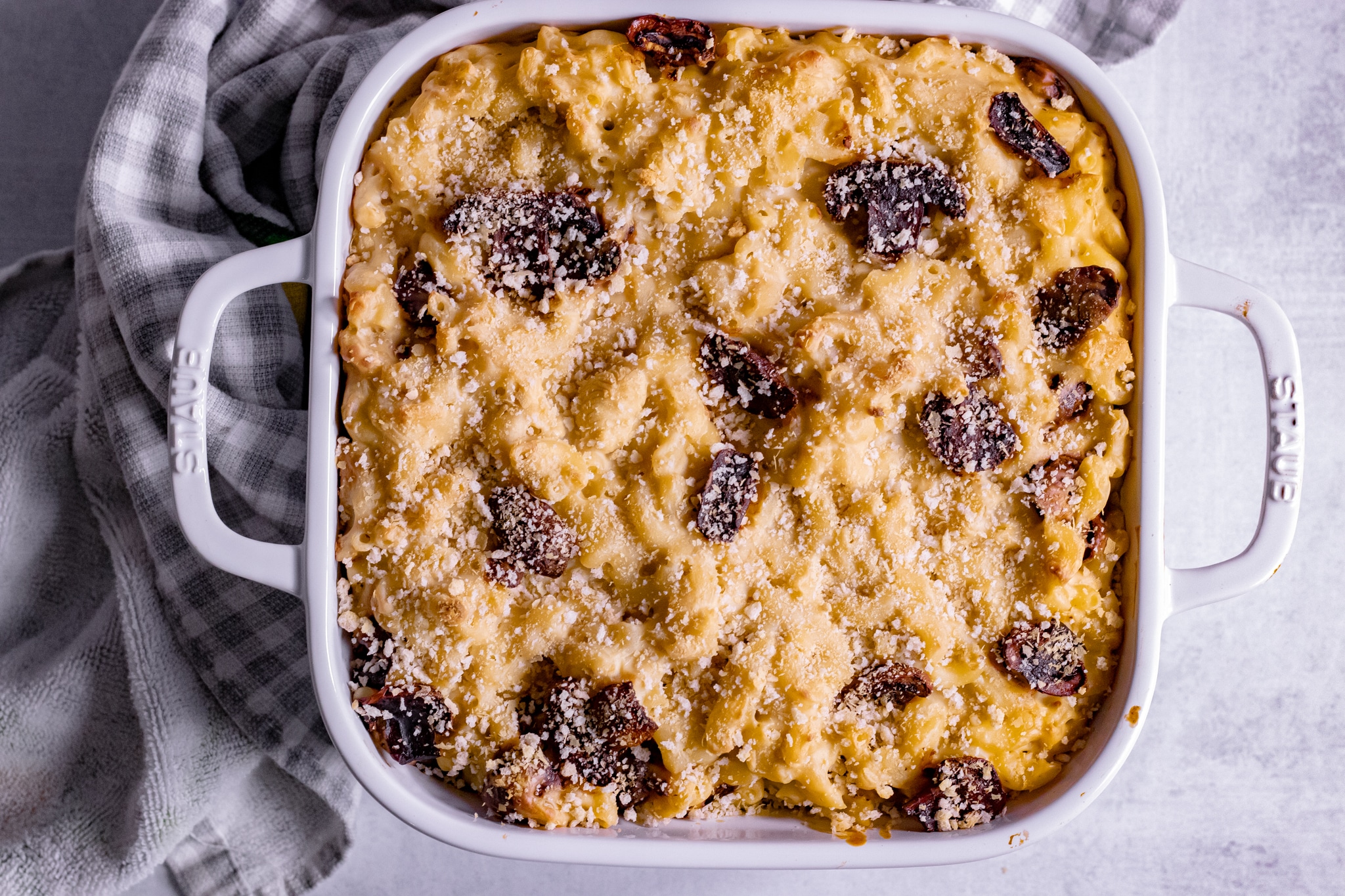 Vegan White Cheddar Mac Bake with Mushroom Bacon