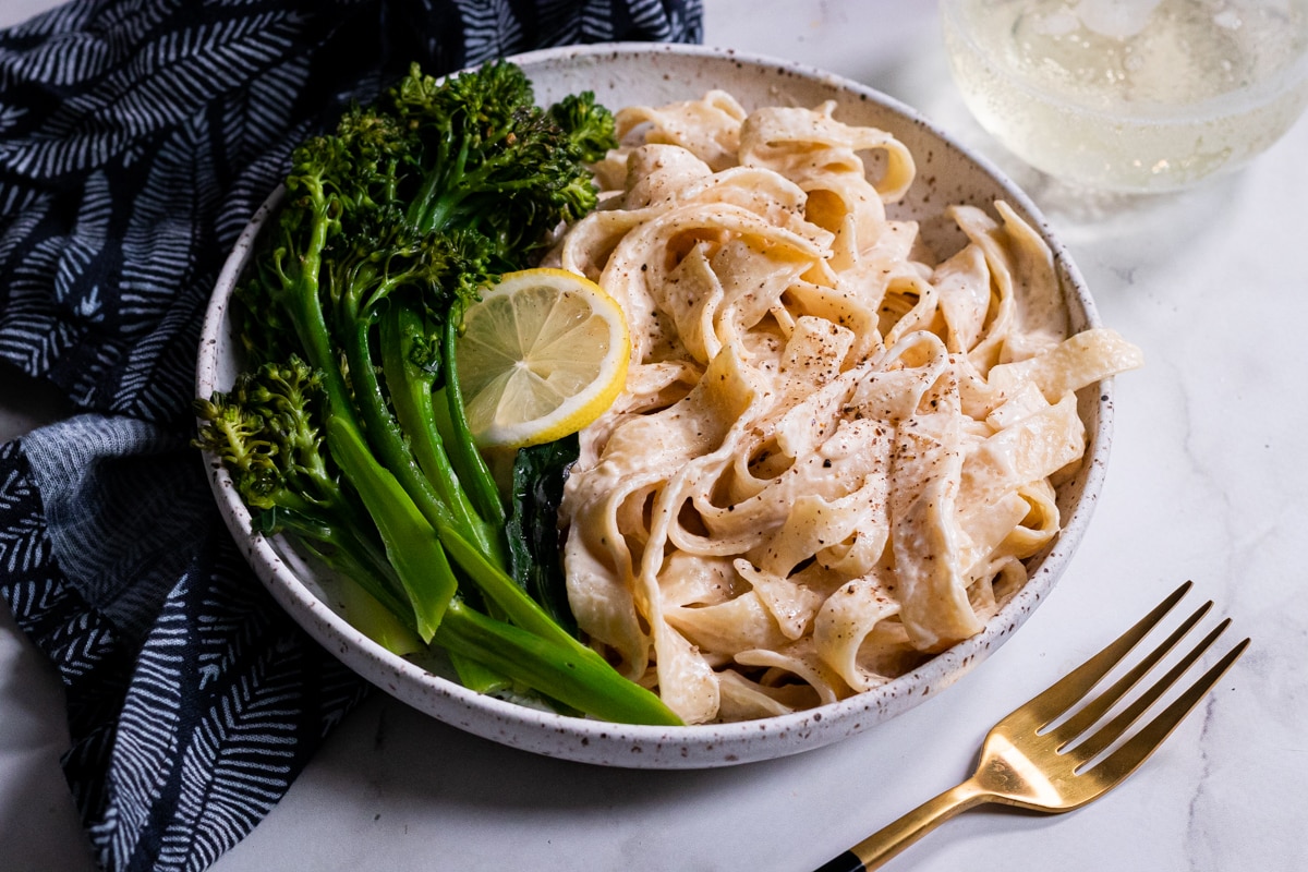 Vegan Lemon Tahini Broccolini Pasta Dinner - ZardyPlants
