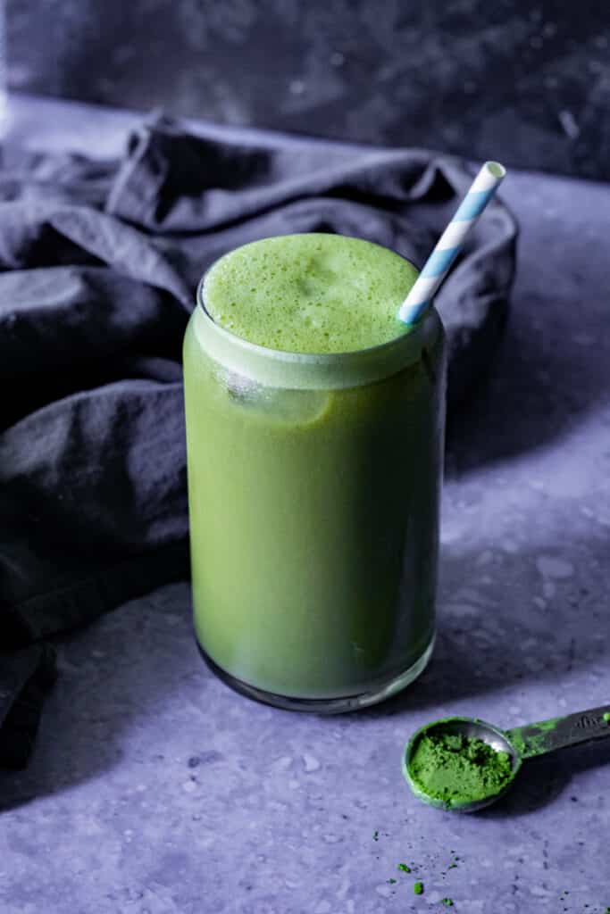 Matcha Green Tea Smoothie - Loving It Vegan