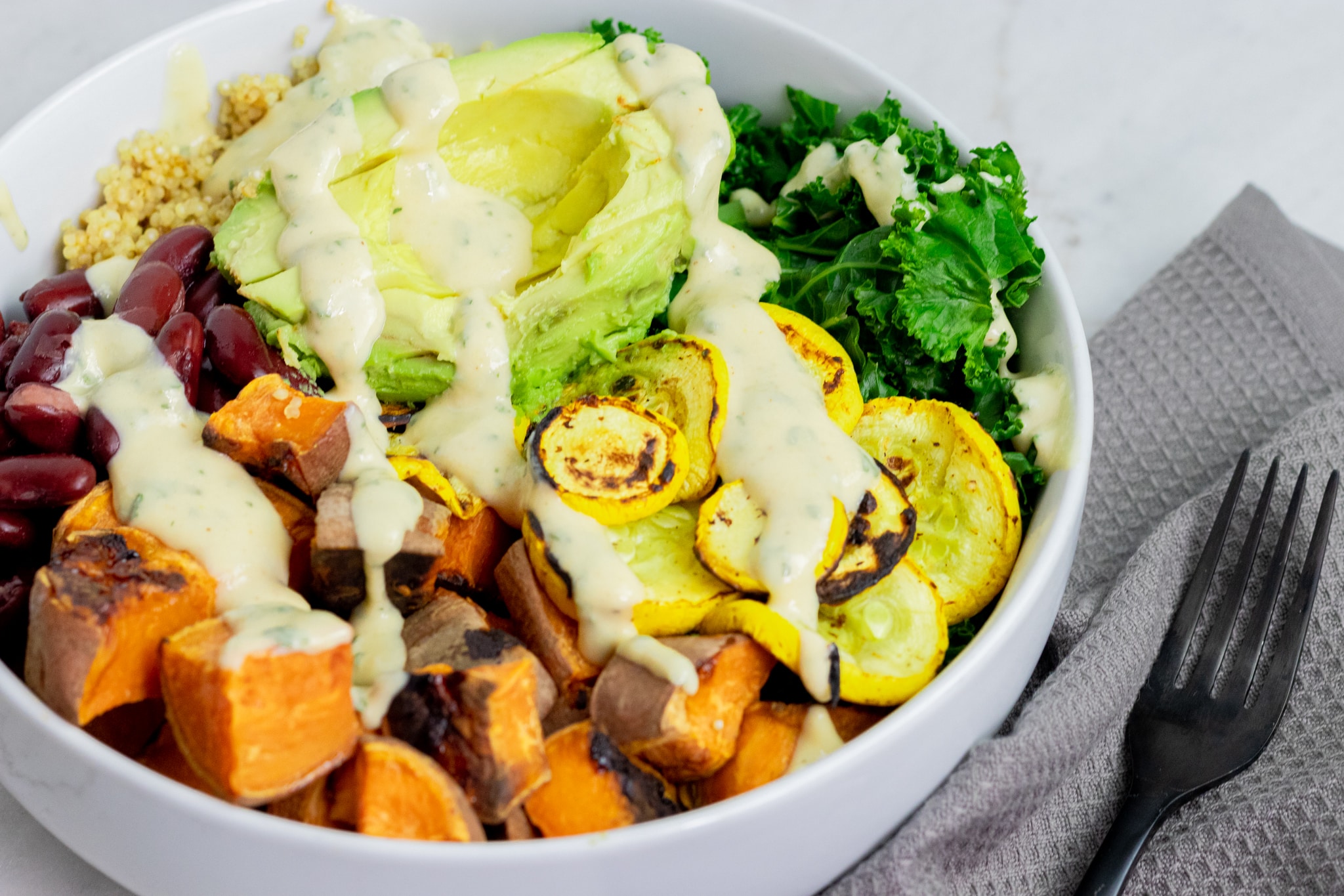 Vegan Buddha Bowl with Sweet Potatoes and Quinoa - ZardyPlants