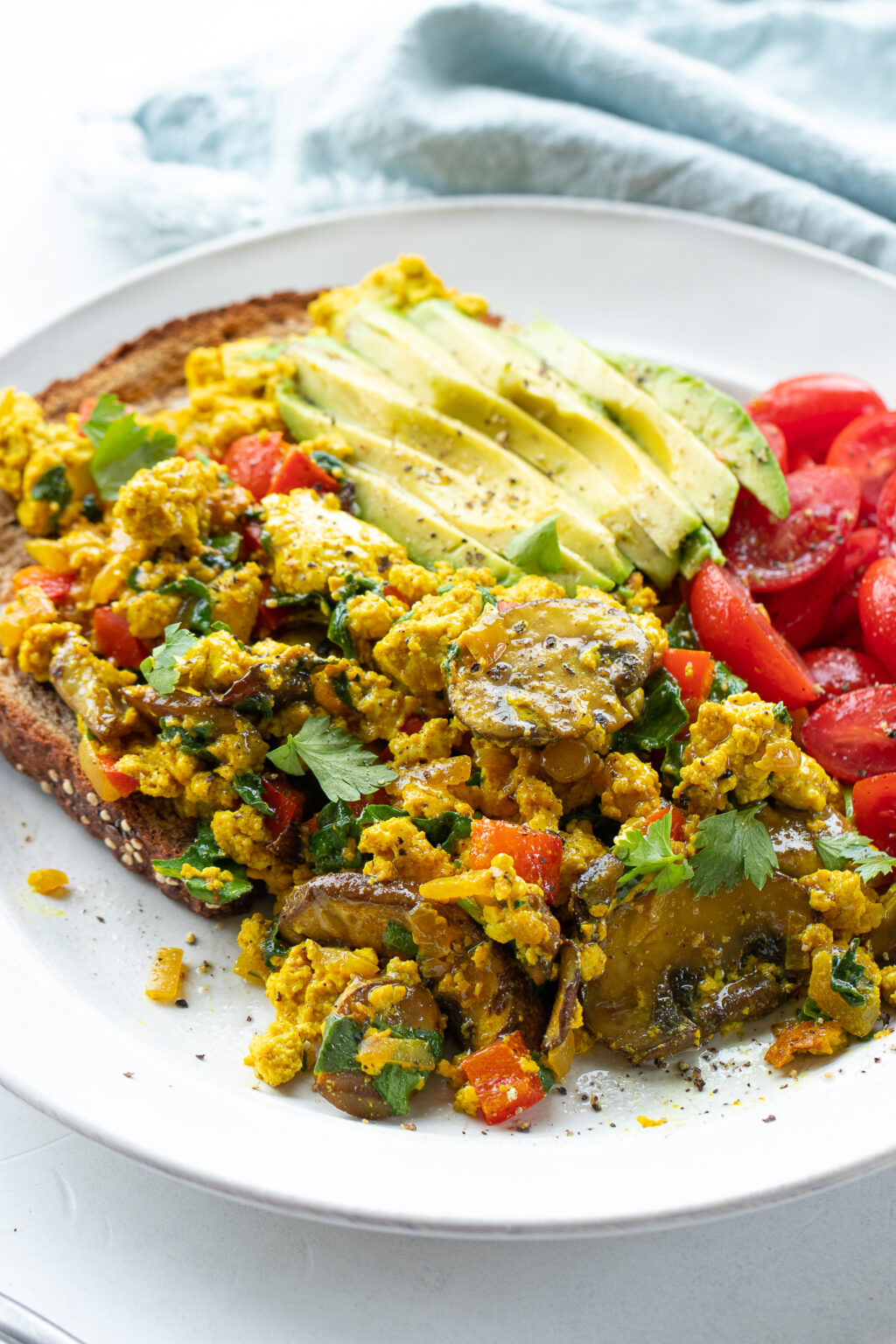 Easy Tofu Scramble with Veggies - ZardyPlants