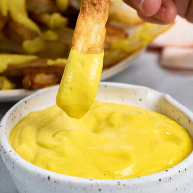 Vegan Cauliflower Cheese Sauce with Fries ZardyPlants