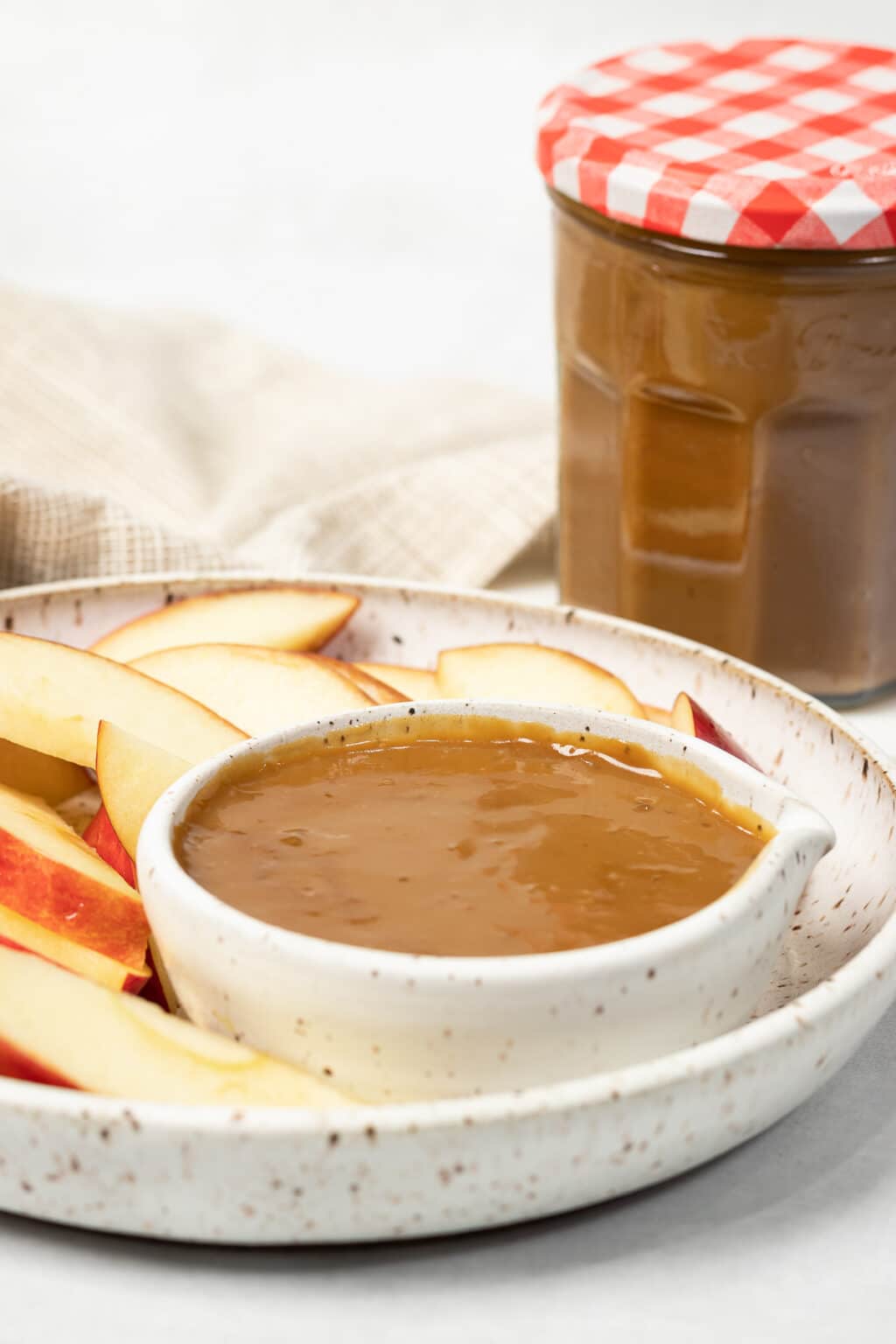 Easy Vegan Caramel Sauce Vegan and Oilfree Recipes ZardyPlants