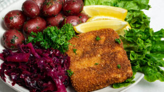 https://zardyplants.com/wp-content/uploads/2022/06/Vegan-Schnitzel-05-320x180.jpg