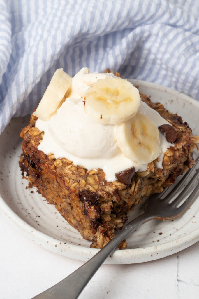 Easy Vanilla Vegan Gluten Free Cake (Oat Flour only!) | The Banana Diaries