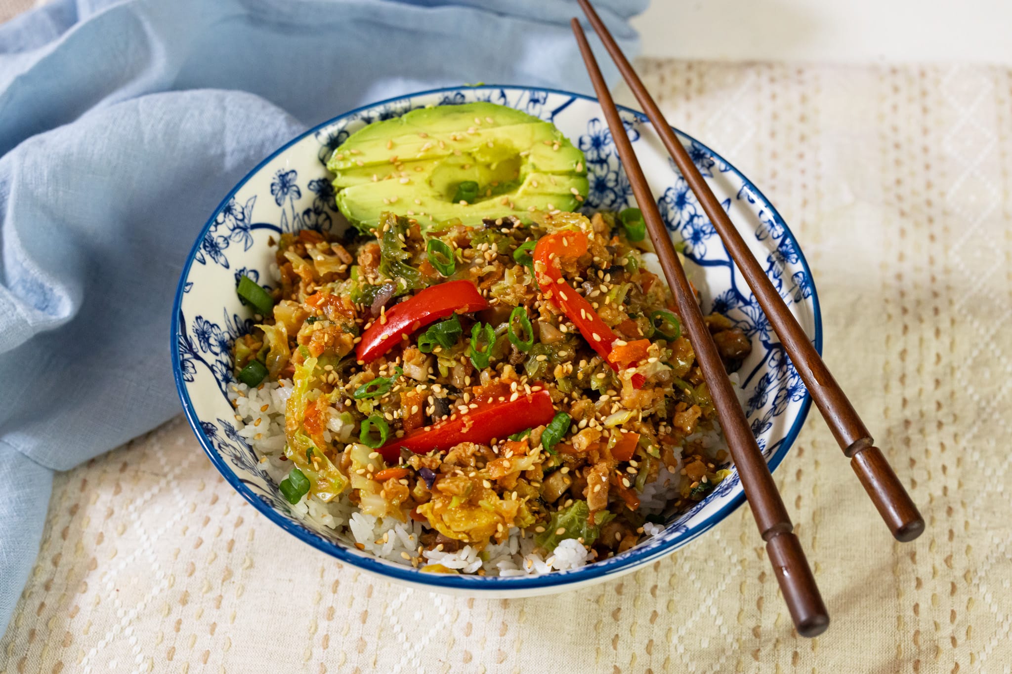 Easy and Healthy Vegan Egg Roll in a Bowl Recipe - ZardyPlants